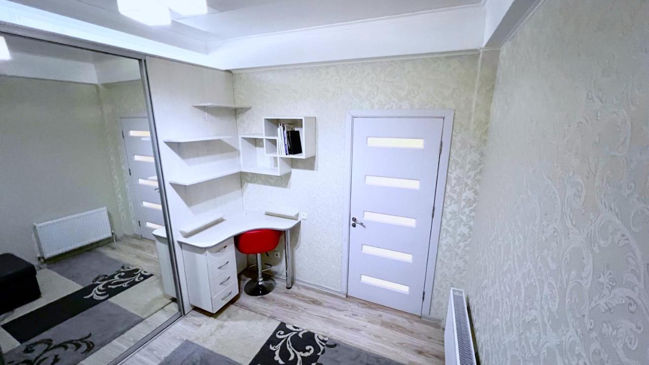 Apartament De Lux Cu 2 Camere Si Living Chişinău Eksteriør billede